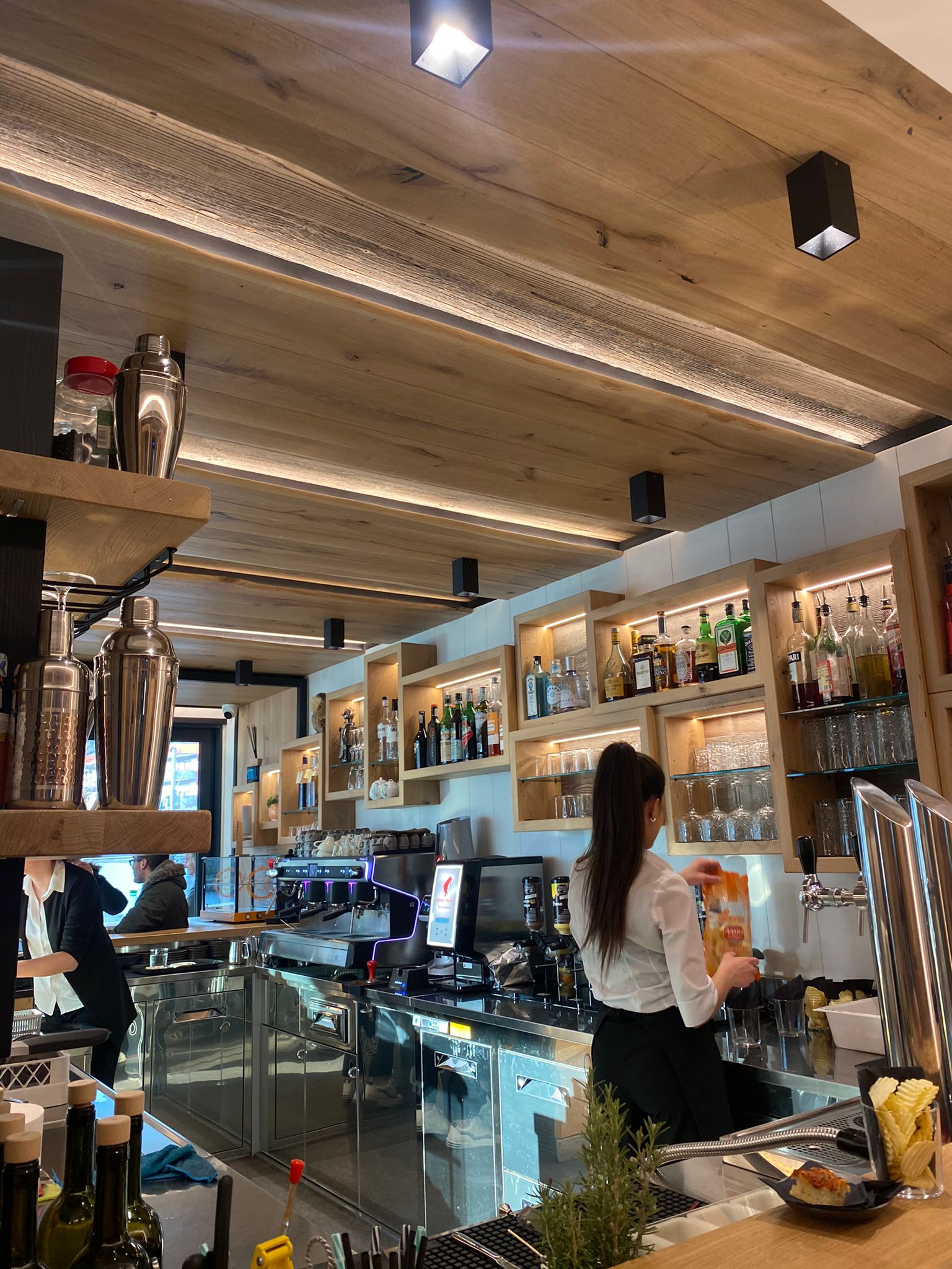 Nuovo bar Pierute a Tomezzo